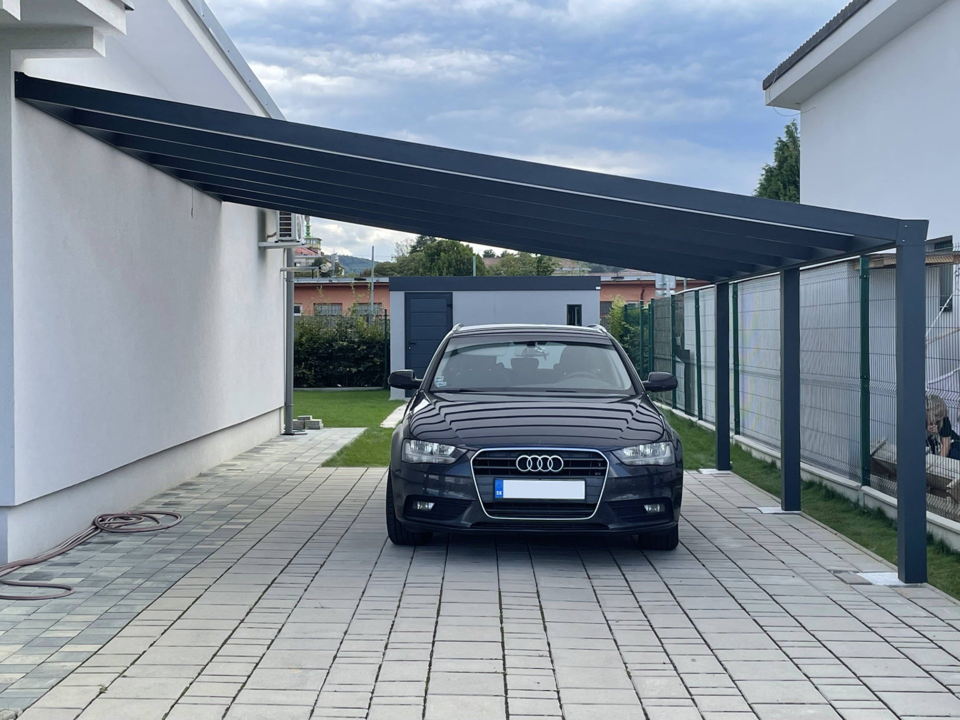 Prístrešok pre auto